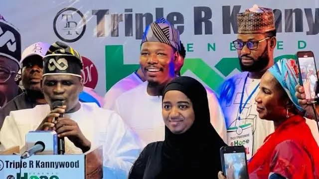 Me ya sa wasu ƴan Kannywood ke fita daga ƙungiyar Triple R mai tallata Tinubu?